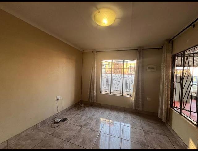 2 BEDROOM PROPERTY TO RENT IN SOSHANGUVE VV